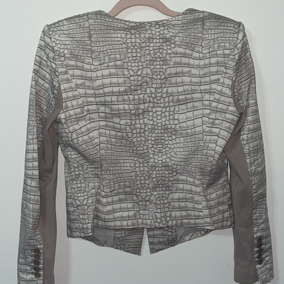 BCBG Max Azria alligator print blazer. - Picture 5 of 8